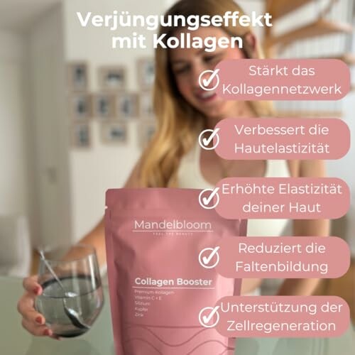 Frau hält Kollagen Booster Verpackung und Glas Wasser.
